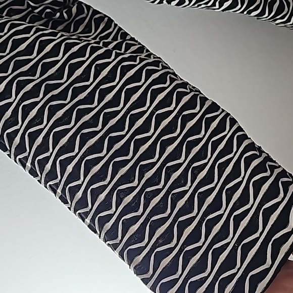 My collection is a woman's 2X black and white classic top. Connected tank. - Picture 3 of 8